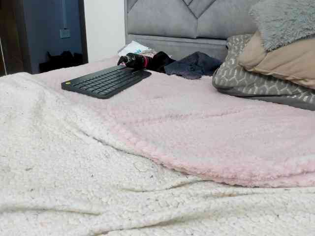 alicee-18 webcam
