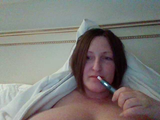 AllaSowinskaya's BongaCams show and profile