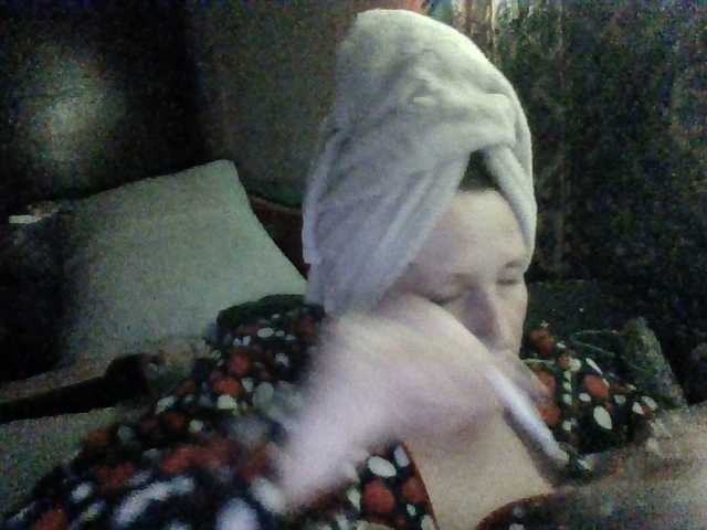 AllaSowinskaya's BongaCams show and profile