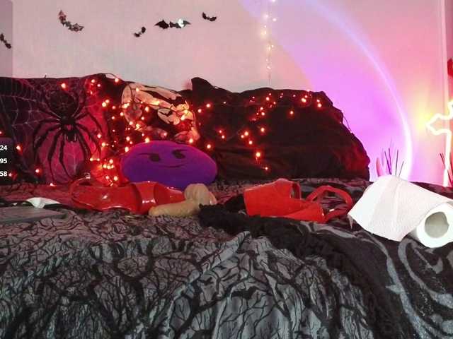 Devilsbride's BongaCams show and profile