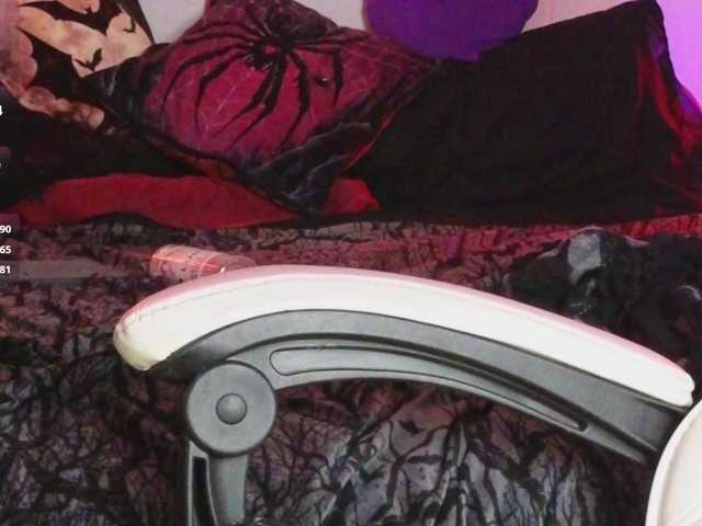 Devilsbride's BongaCams show and profile