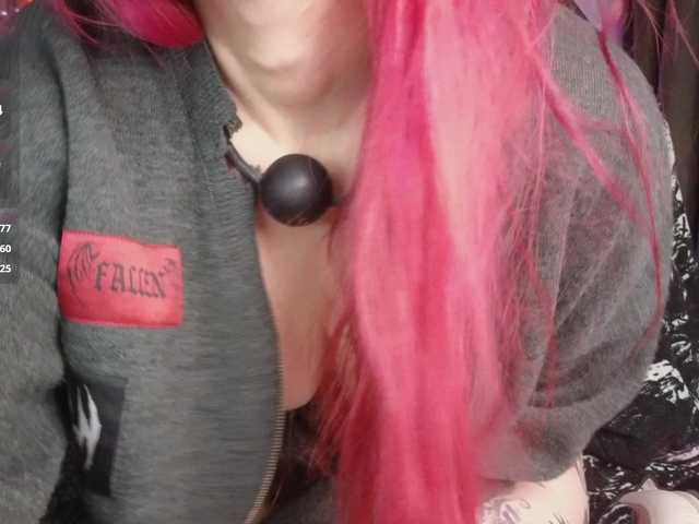 Devilsbride's BongaCams show and profile