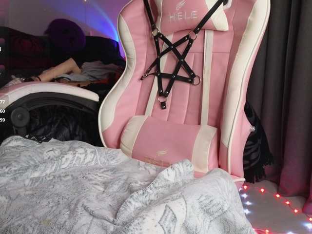 Devilsbride's BongaCams show and profile