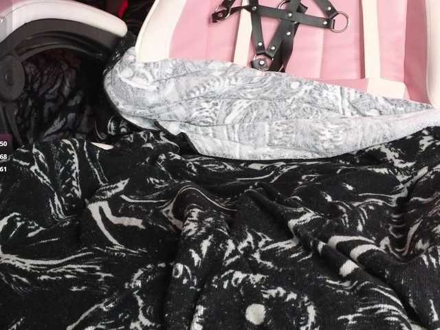 Devilsbride's BongaCams show and profile