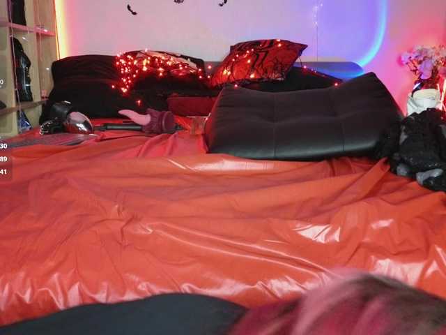 Devilsbride live cam