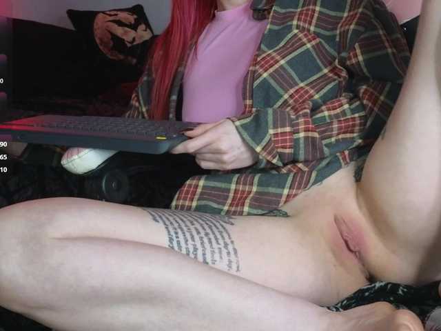 Devilsbride's BongaCams show and profile