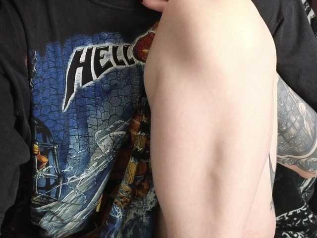 Devilsbride's BongaCams show and profile