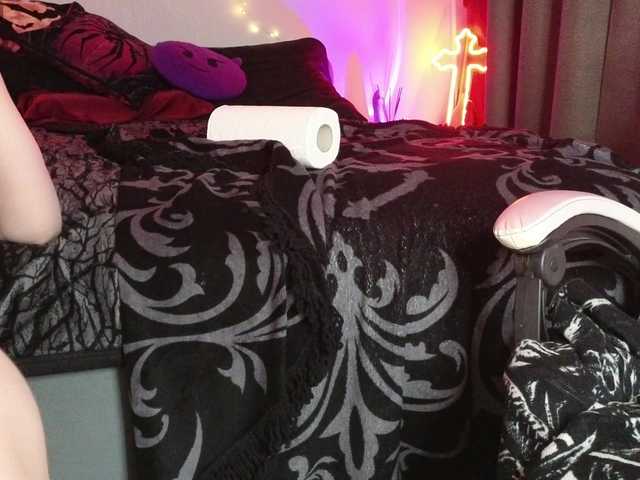  Devilsbride chat room