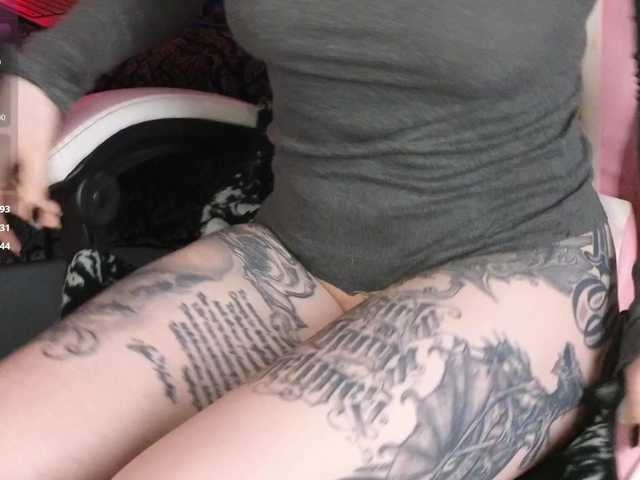 Devilsbride's BongaCams show and profile