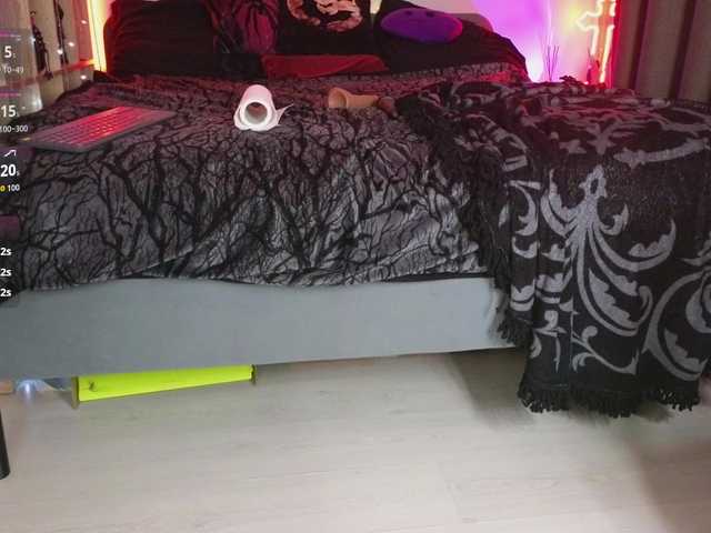 Devilsbride's BongaCams show and profile