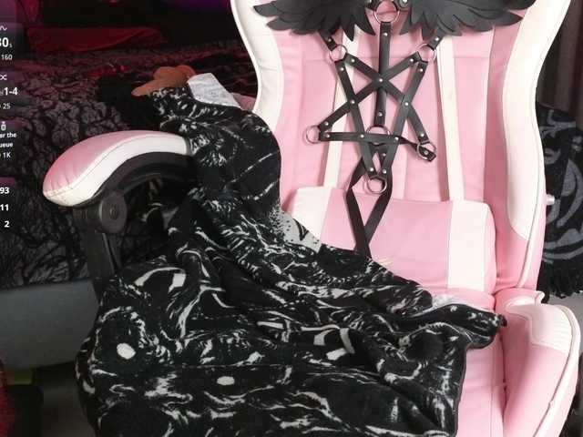 Devilsbride's BongaCams show and profile