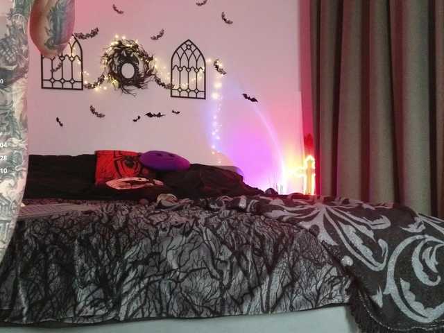 Devilsbride's BongaCams show and profile