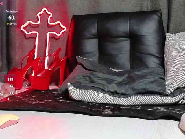 Devilsbride Live Webcam on BongaCams