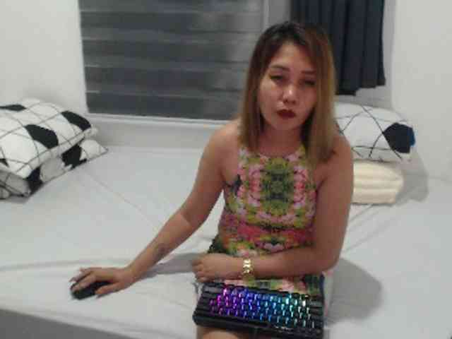 Asian-Susan webcam