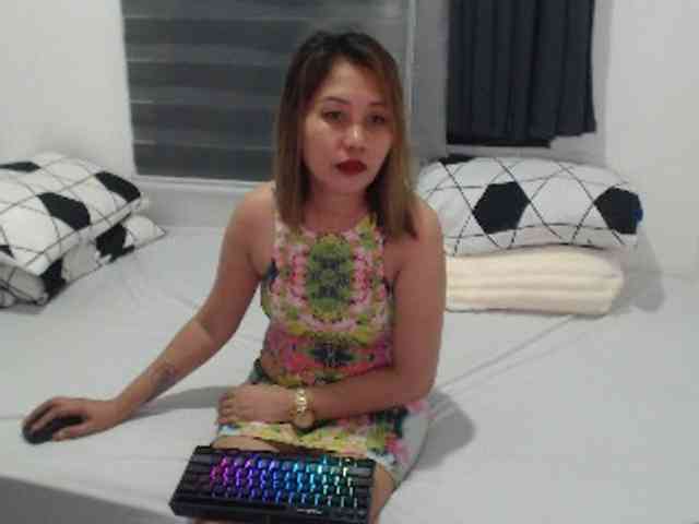 Asian-Susan webcam