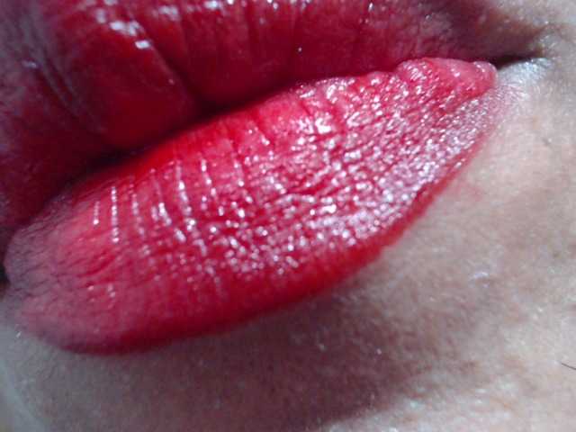 le modèle Pocahontas17 est en webcam porno dans un show sur le site bongacams, il possède les tags suivants: Latino/Hispanic,Brunette,Shaved