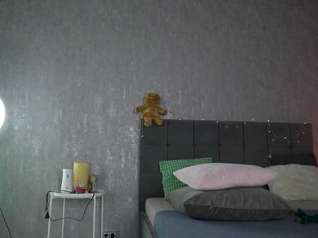 KatelynSparks's BongaCams show and profile