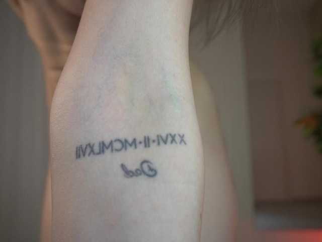 KatelynSparks's BongaCams show and profile