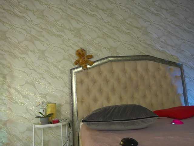 KatelynSparks's BongaCams show and profile