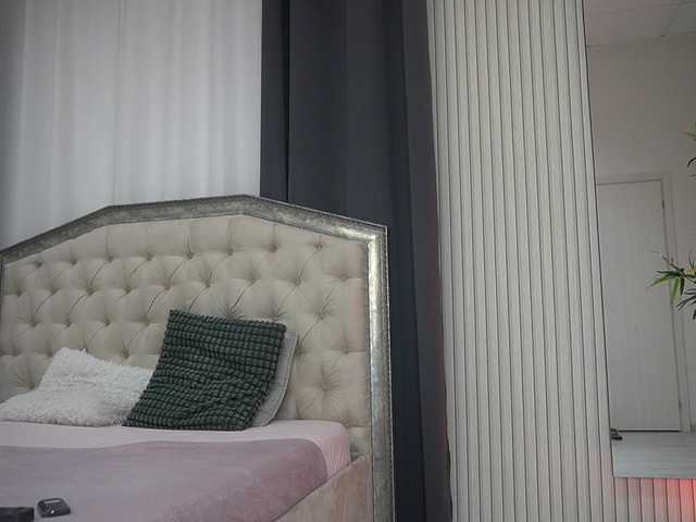 KatelynSparks's BongaCams show and profile