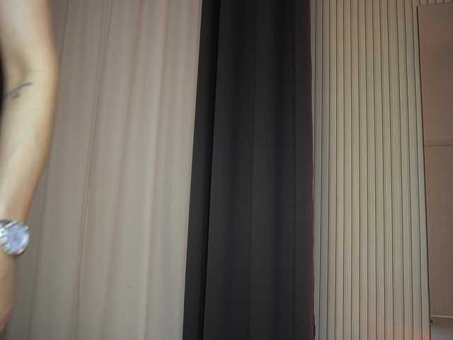 KatelynSparks's BongaCams show and profile