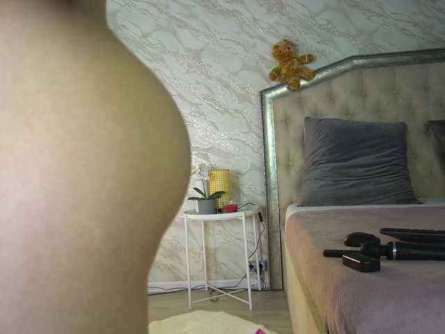 KatelynSparks's BongaCams show and profile