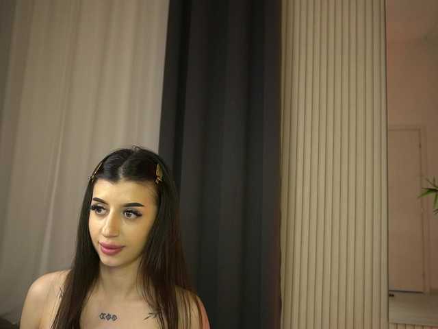 KatelynSparks's BongaCams show and profile