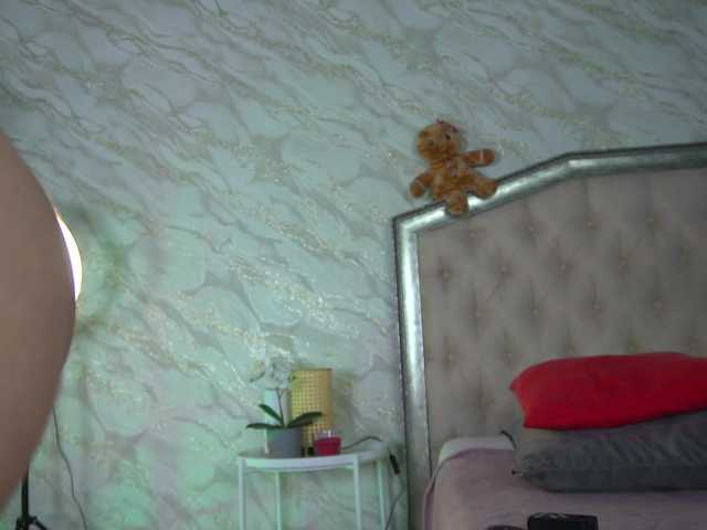 KatelynSparks's BongaCams show and profile