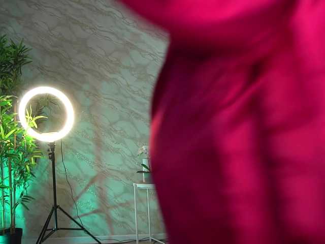 KatelynSparks's BongaCams show and profile