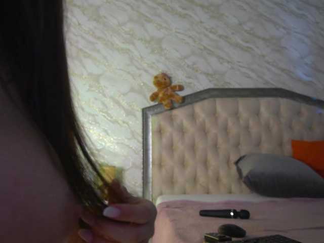 KatelynSparks's BongaCams show and profile