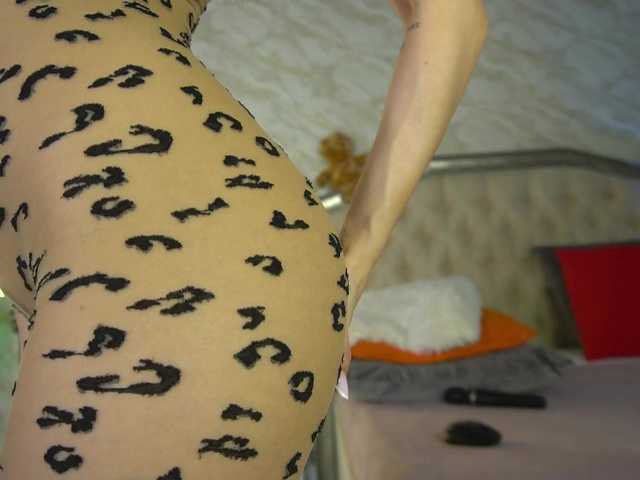 KatelynSparks's BongaCams show and profile