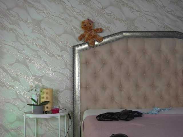 KatelynSparks's BongaCams show and profile