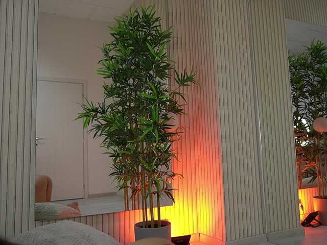 KatelynSparks's BongaCams show and profile