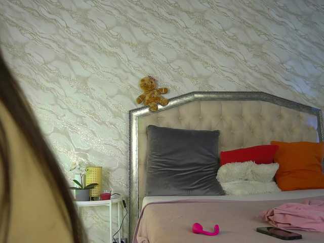 KatelynSparks's BongaCams show and profile