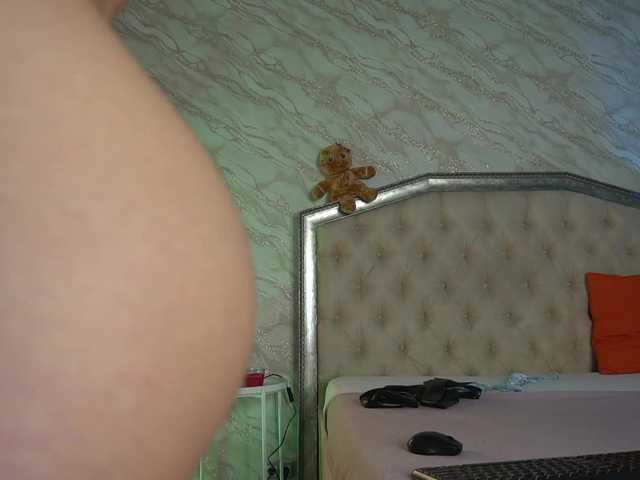 KatelynSparks's BongaCams show and profile