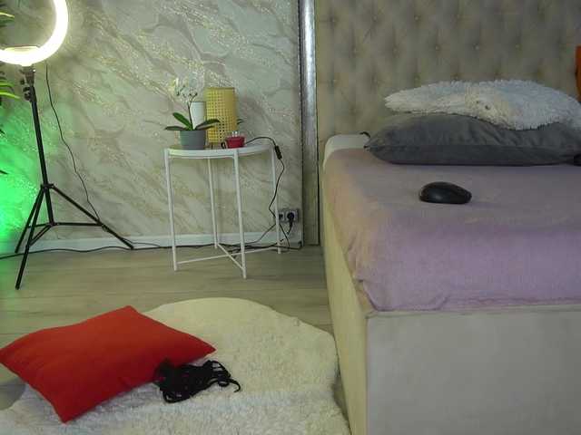 KatelynSparks's BongaCams show and profile