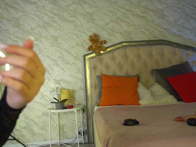 KatelynSparks's BongaCams show and profile