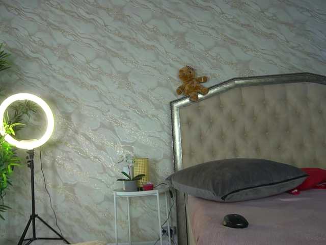 KatelynSparks's BongaCams show and profile