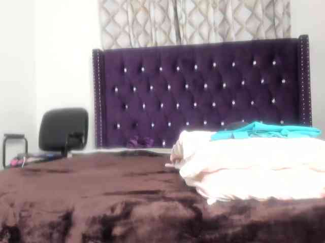 Naughty-Bunnies webcam