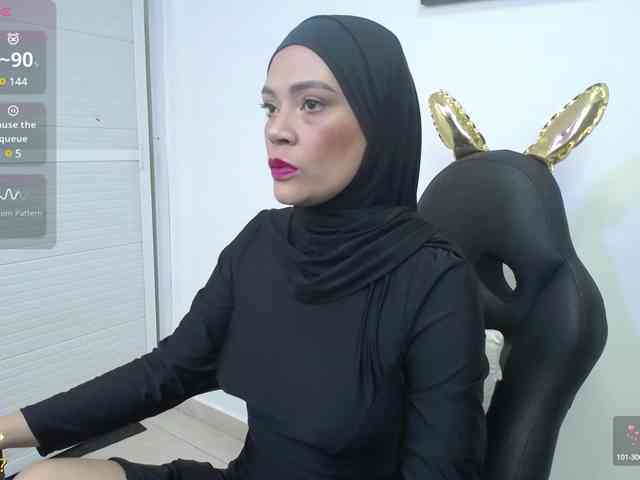 live nude webcam Shantalakrisha