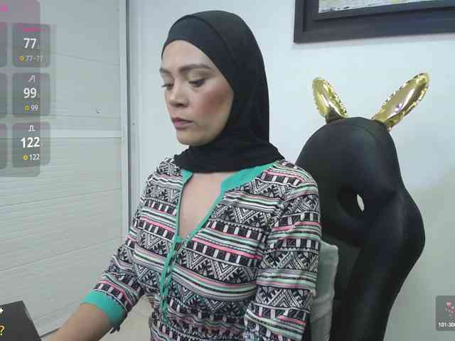 nude live cam Shantalakrisha
