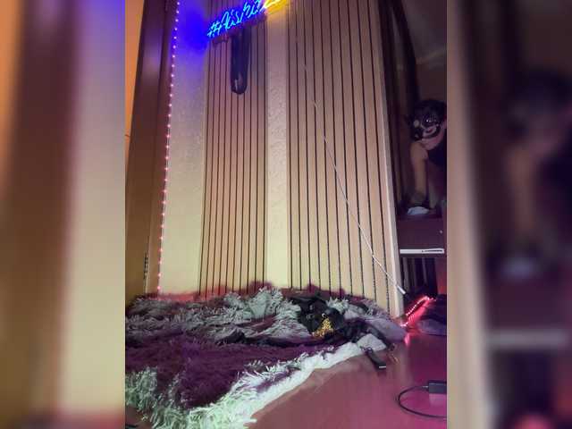 AishaZZ Live Cam and Statistics on UnifiedCams