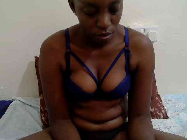 lilqueen1 webcam