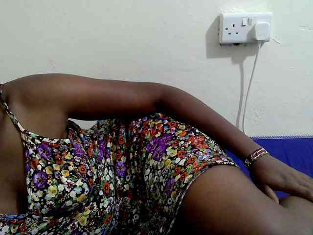 lilqueen1 webcam