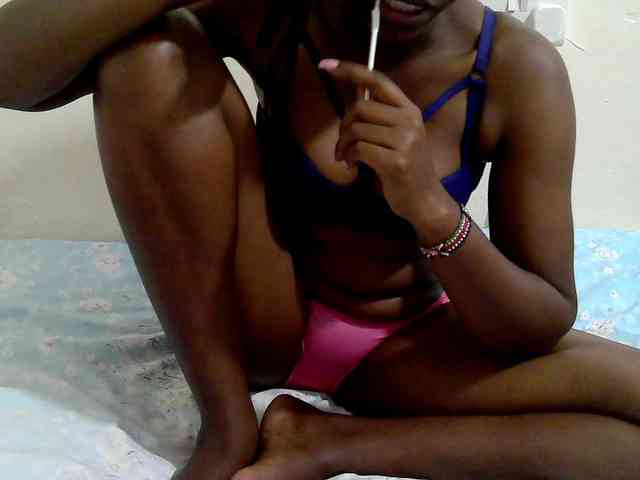 lilqueen1 webcam
