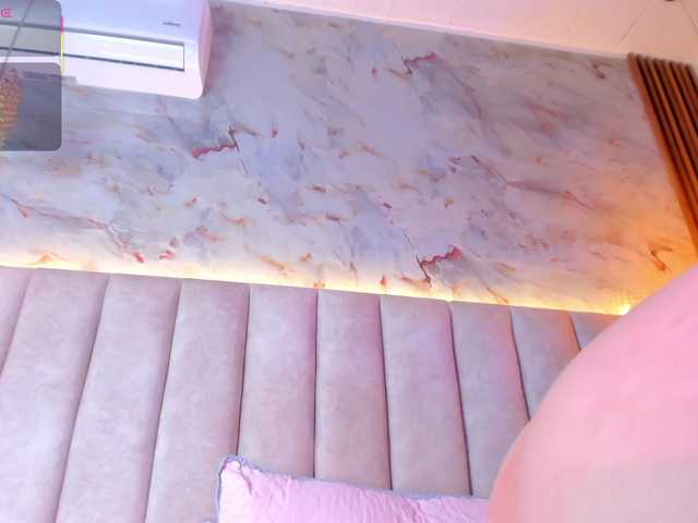 le modèle DoyeonDae est en webcam porno dans un show sur le site bongacams, il possède les tags suivants: Latino/Hispanic,Brunette,Trimmed