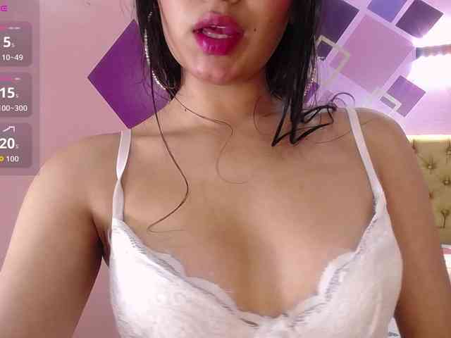 MissDamn webcam