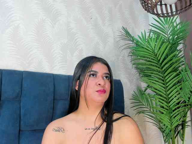 Pretty-BigBoobs webcam