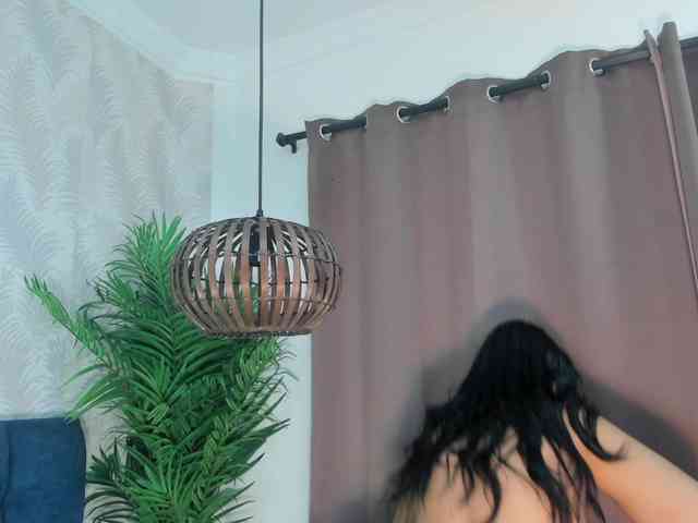 Pretty-BigBoobs webcam