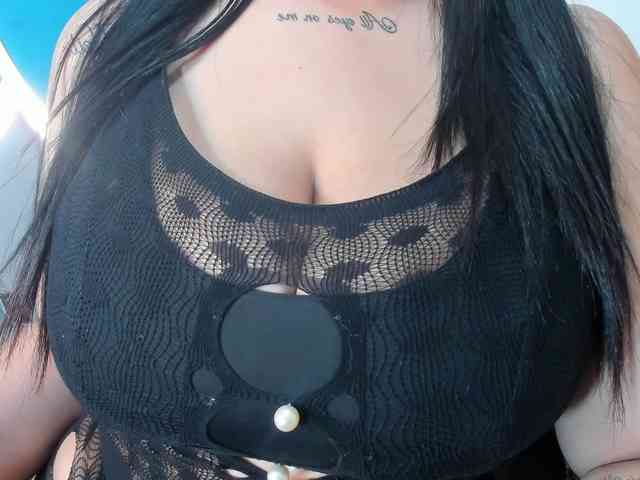 Pretty-BigBoobs